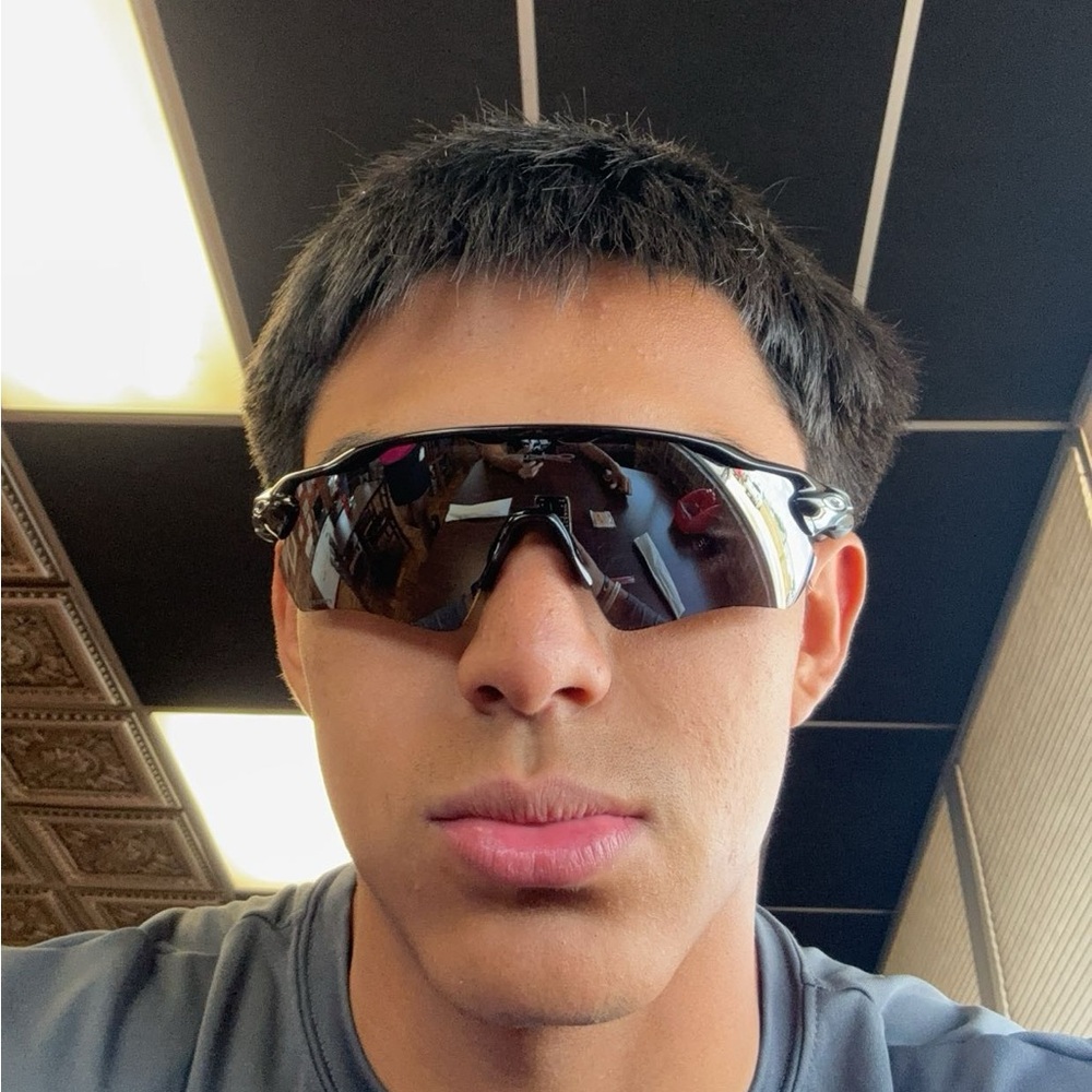 Meet your Posher, Anthony